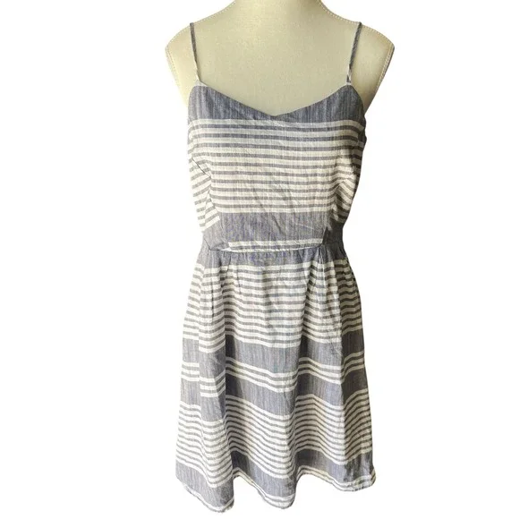 Old Navy Blue and White Striped Sundress Sleeveless Casual Summer Dress M - Picture 2 of 12